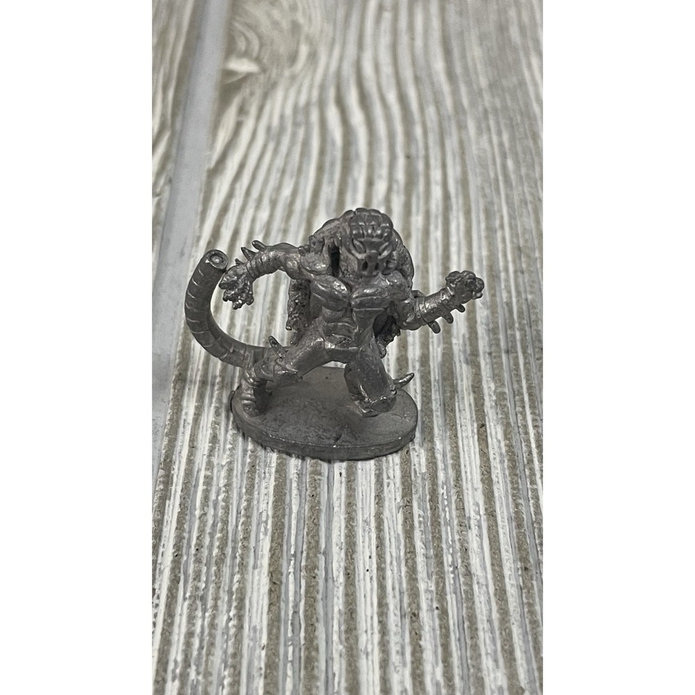 Grenadier 4002 Metal Miniature Fantasy Figures Lot of 5 Lazar Wererat Lady Etc - Picture 2 of 14